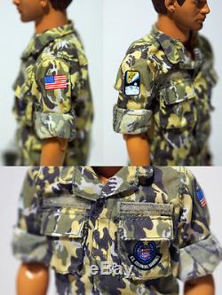 1/6 Hot Toys Aliens USCM Corporal Dwayne Hicks