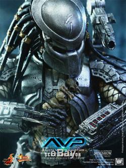 1/6 Hot Toys MMS 190 Alien vs. Predator 2 AVP Scar Predator 2.0 BRAND NEW USA