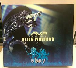 1/6 Hot Toys MMS17 Warrior Alien vs Predator AVP