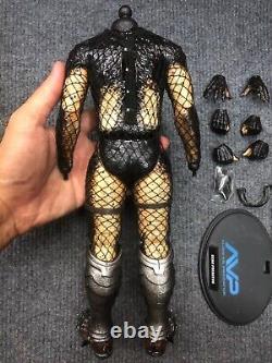 1/6 Hot Toys MMS190 AVP Alien Vs. Predator Scar Body Hands for Action Figure