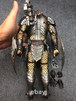 1/6 Hot Toys MMS221 Alien vs Predator Predators Celtic Body Armor Action Figure