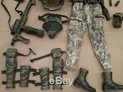 1/6 Scale Hot Toys Aliens Colonial Marine Custom Hicks Armor Set & BDU's