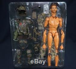 1/6 Scale Hot Toys Aliens Colonial Marine USCM Corporal Dwayne Hicks 12 Figure