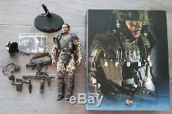 1/6 Scale Hot Toys Aliens USCM SERGEANT APONE 12 Figure MMS04