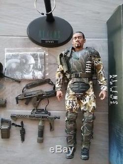 1/6 Scale Hot Toys Aliens USCM SERGEANT APONE 12 Figure MMS04