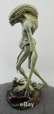 1/6 Sideshow Alien Resurrection Newborn Statue Fewture Models Fox Sample RARE