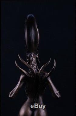 12 Alien Empress Humanoid Figure Statue Sexy Girl Model Hot Toy AVP Collectible