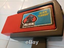1979 Alien Kenner Movie Viewer VINTAGE 79 Giger Kenner Toy Film 8mm