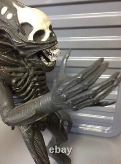 1979- Alien Xenomorph Kenner Toys 18 Inch Tall And With Shooting Out Jaw