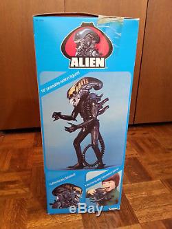 1979 Kenner Alien 18 Figure Mint Still Sealed (NEVER REMOVED FROM BOX!)