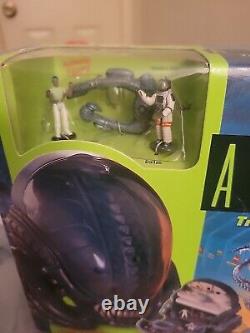 1997 Micro Machines ALIENS TRANSFORMING ACTION FIGURE SET Galoob New Sealed Rare