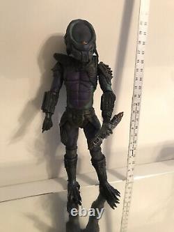 20 inch predator mexican bootleg figure NO NECA