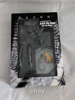 2002 ALIEN 1/12 Scale Model Figure ALIEN BIG CHAP AND FACE HUGGER NEW Sealed