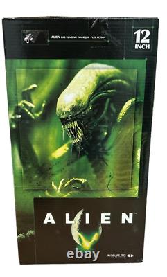 2004 McFarlane Toys 12 inch Alien Action Figure Lunging Inner Jaw Action NIB JB