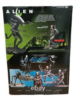 2004 McFarlane Toys 12 inch Alien Action Figure Lunging Inner Jaw Action NIB JB