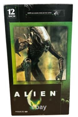 2004 McFarlane Toys 12 inch Alien Action Figure Lunging Inner Jaw Action NIB JB