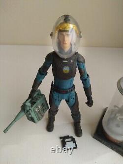 2012 NECA Prometheus Engineer Battle Damaged TRU Exclusive David8 lot U. S. SELLER