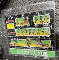 2015 Toys R Us Exclusive NECA Aliens vs Predator 2 Pack Romulus OG 3