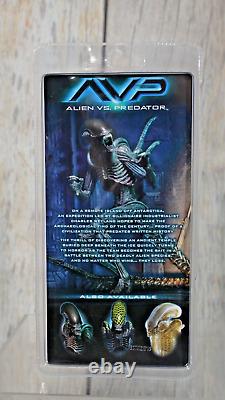 2016 NECA AVP Alien vs. Predator Warrior Alien AUTHENTIC Sealed Complete