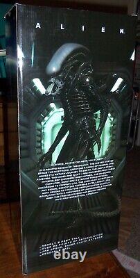 22 ALIEN FIGURE 1/4 SCALE XENOMORPH BIG CHAP ALIENS NECA in BOX