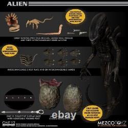 ALIEN ONE12 COLLECTIVE Action Figure Mezco Toys Rare IN-HAND