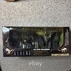 ALIEN QUEEN McFarlane Toys Movie Maniacs 6 Deluxe Boxed Set 2003 NEW VTG Rare OG