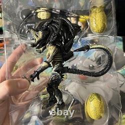 ALIEN VS PREDATOR 6 Herocross HMF #032 PREDALIEN Action Figure Displayed