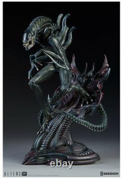 ALIENS Alien Warrior Polystone Statue Sideshow