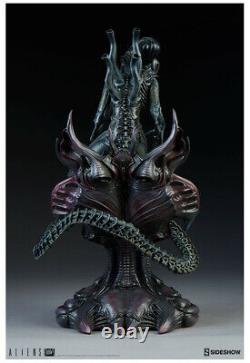 ALIENS Alien Warrior Polystone Statue Sideshow