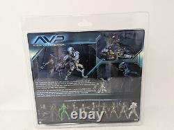 AVP Alien Vs Predator Grid Celtic Rivalry Reborn New Xenomorph Neca McFarlane 2