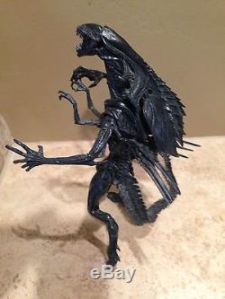 AVP Alien vs Predator Hot Toys Snap Kits Lot (7) + McFarlane Alien Queen Figure