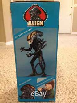 Alien' (1979) figure by Kenner MINT Condition