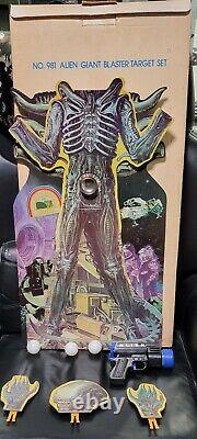 Alien Blaster Giant Target Set Complete 1979 Vintage HG Toys Rare