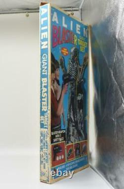 Alien Blaster Giant Target Set WITH GUN! 32 Inches 1979 Vintage HG Toys