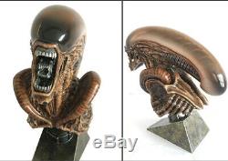 Alien Dog 3 Bust Statue 1/3 Resin Full Painted Collection Fine Gifts
