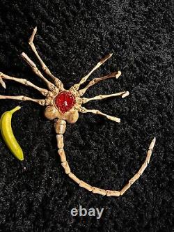 Alien Facehugger Life Size & Life Like- 3D Printed Custom Replica Adjustable