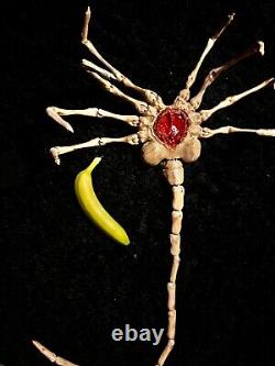 Alien Facehugger Life Size & Life Like- 3D Printed Custom Replica Adjustable