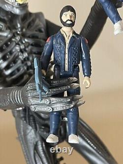 Alien Figure Tsukuda Hobby Japan Version 17 Tall + 2 Reaction Ripley & Dallas