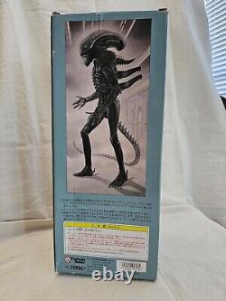 Alien Figure Tsukuda Hobby Normal version Japan With Box