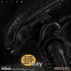 Alien One12 Collective Alien Mezco Toyz