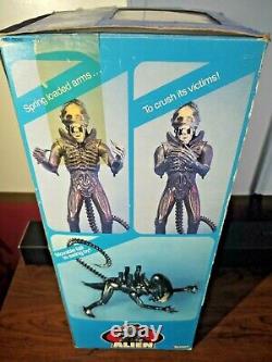 Alien Poseable 18 Xenomorph Vintage Action Figure BOX & POSTER Kenner 1979