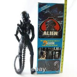 Alien Poseable 18 Xenomorph Vintage Action Figure with Box, Poster Kenner 1979 2