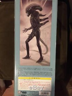 Alien Tsukuda 1/5 Scale Vinyl Figure Based On 1979 Kenner 15