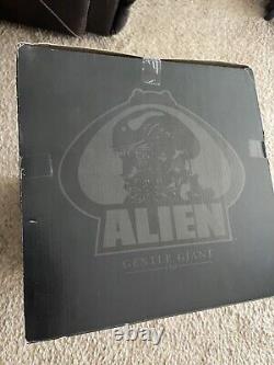 Alien Xenomorph 24 Glow In The Dark Figure 2014SDCC Exclusive Gentle Giant /250