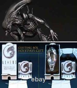 Alien Xenomorph Action Figure With Integrated LED, Realism 12k, Handmade IN Cmd