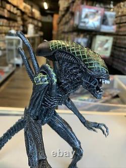Alien vs. Predator AVP Grid vs Celtic NECA Loose Alien Figure Only
