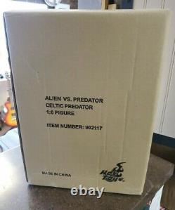 Alien vs Predator Hot Toys Movie Masterpiece Celtic Predator Collectible Figure