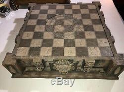 Alien vs. Predator Limited Edition Chess Set by SOTA Rare No box #1376 of 3000