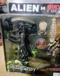 Alien vs Predator NECA ToysRUs TRU Exclusive 2 Pack