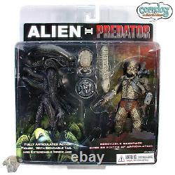 Alien vs Predator NECA ToysRUs TRU Exclusive Action Figure 2 Pack 2010 New US